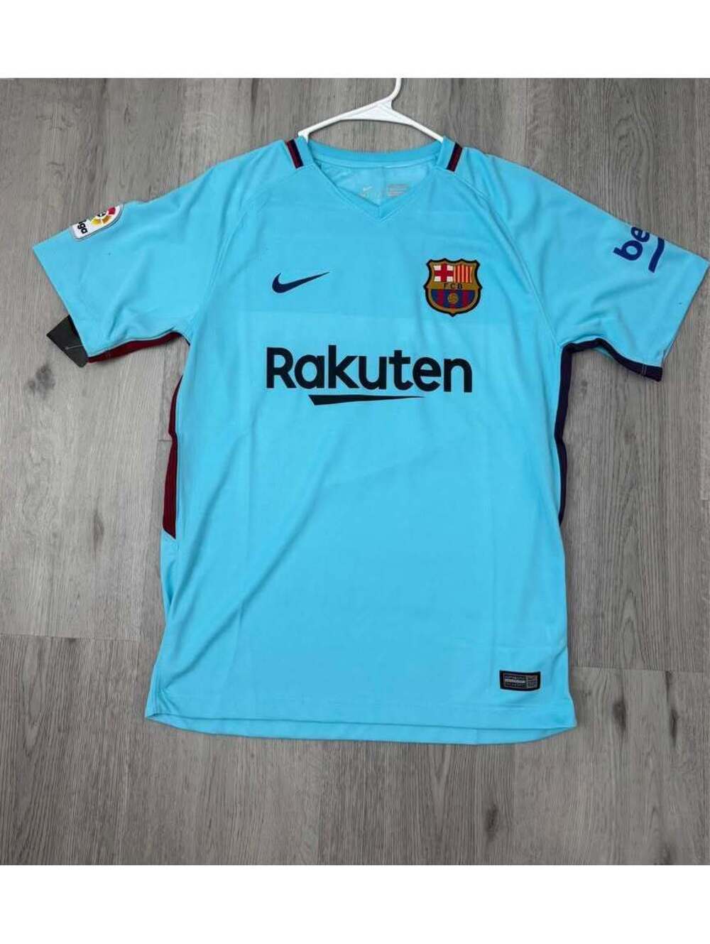 FC Barcelona soccer Jersey size adult medium nwt